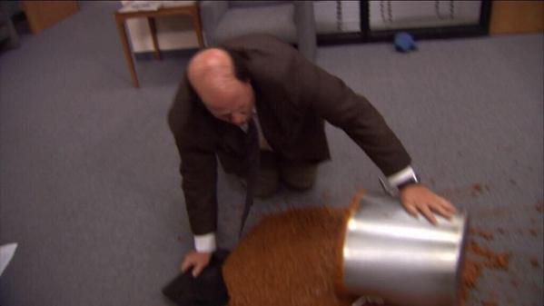 introvertsmemes's tweet photo. Me trying to handle this semester http://t.co/LGfIHDDo3t