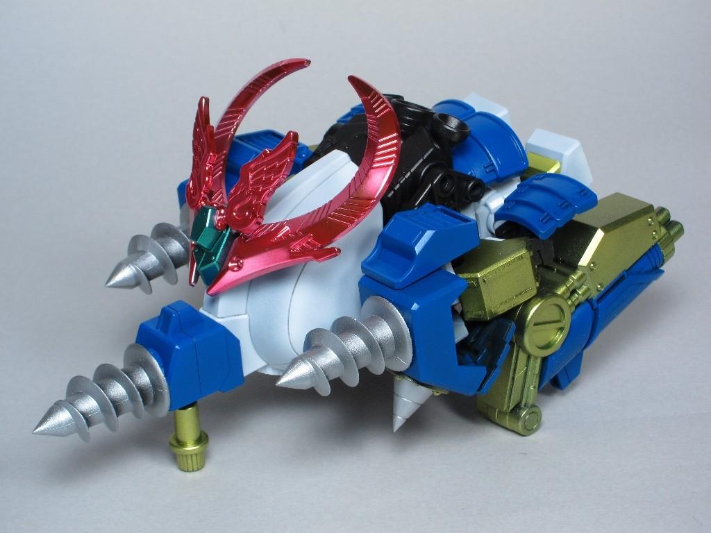 error_astray's tweet image. ビルドファイターズオリジナルMS選手権はLGBB頑駄無大将軍ベースの鎧将軍で応募しました！ダイソーのナイロンアンカーがポイントです。