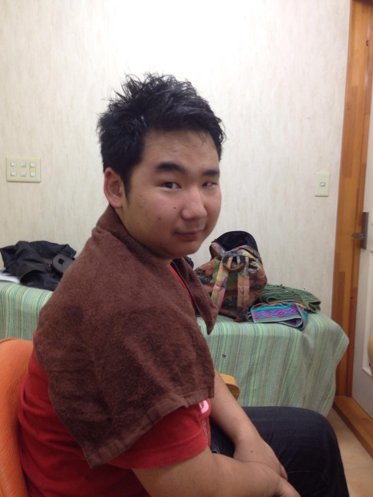 jpntn's tweet photo. ロキシーヘアカット！ http://t.co/KVxi4LF6JR