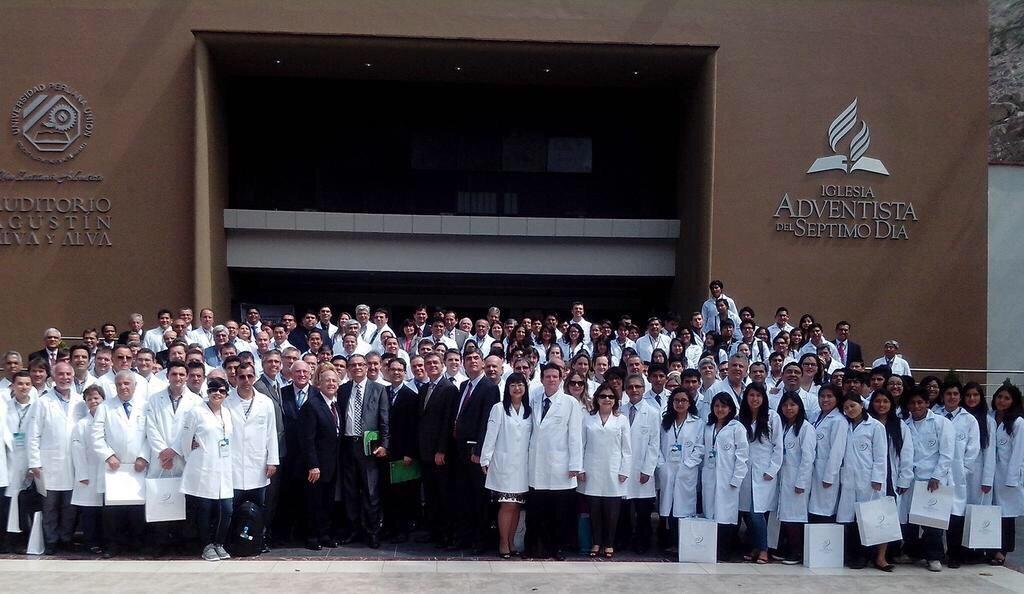 sergiofreis's tweet photo. IV Encontro de Médicos Obreiros da DSA - UPeU Lima http://t.co/aQP91LNvbx