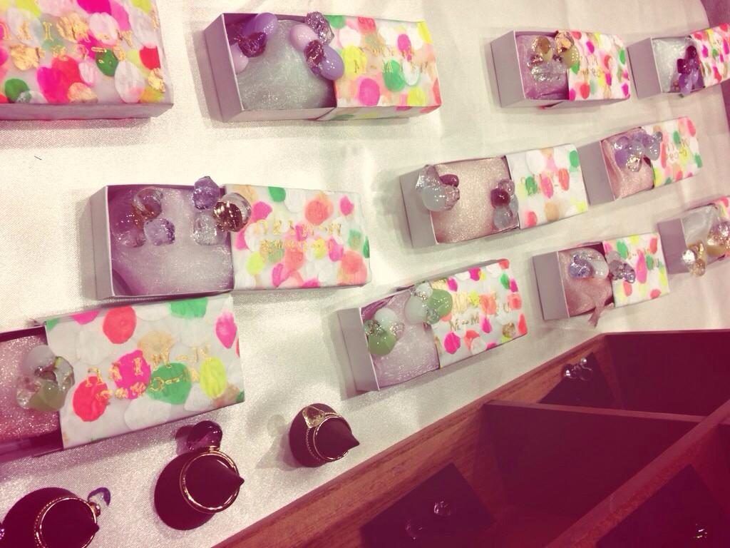 m_mifu's tweet photo. デザフェス40お疲れ様でした！沢山の方々とお話しができ、とても楽しかったです♡そして、お買い上げして下さったお客様にも、とても感謝してます！また、今後も新しいバリエーションをお届け出来るよう頑張りますので、よろしくお願いします！ http://t.co/W5UIIHUiEu