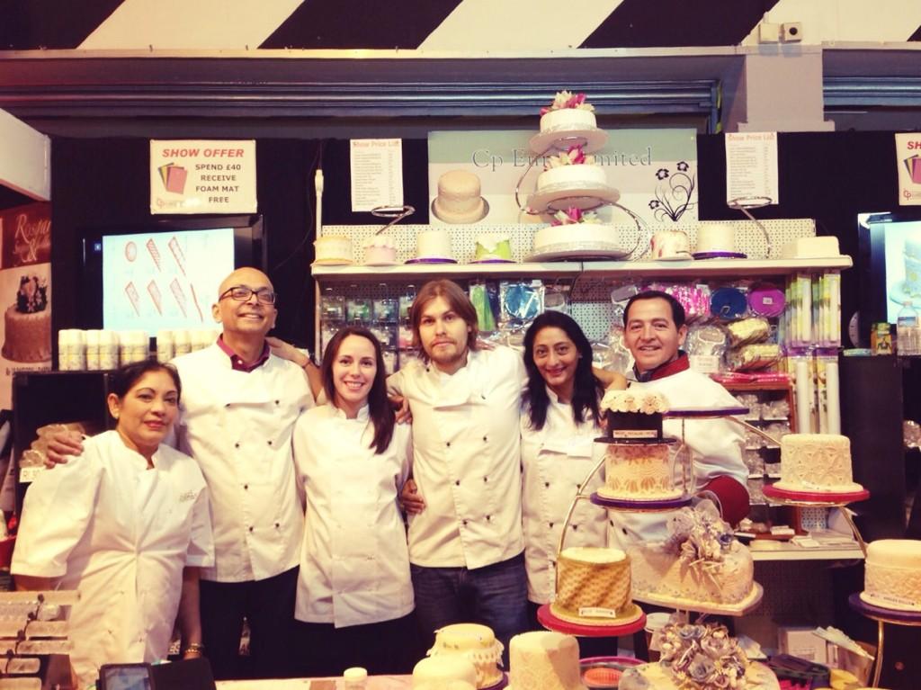 partypartyLDN's tweet photo. Our team @thecakeshows #CakeInternational http://t.co/OYdi7ocgqz