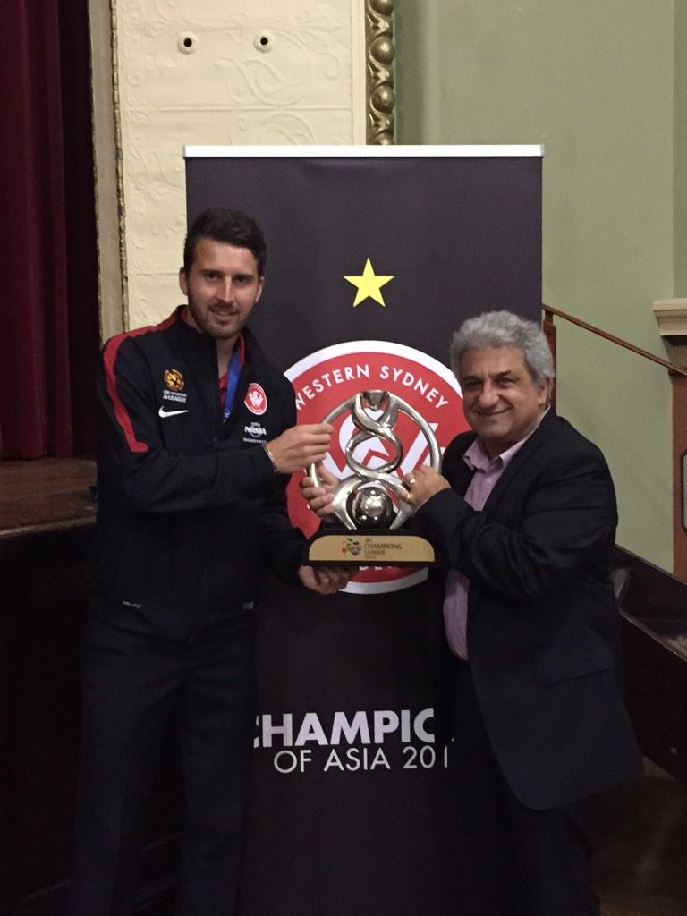 With my good mate Andy Paschalidis at Parramatta Town Hall holding the Asian Champions League Trophy. #KingsofAsia