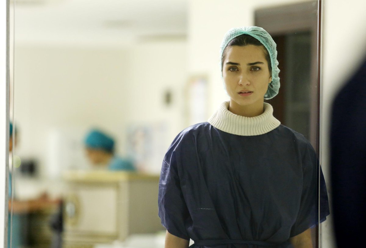 Elif - Episode 24 #KaraParaAsk #TubaBüyüküstün