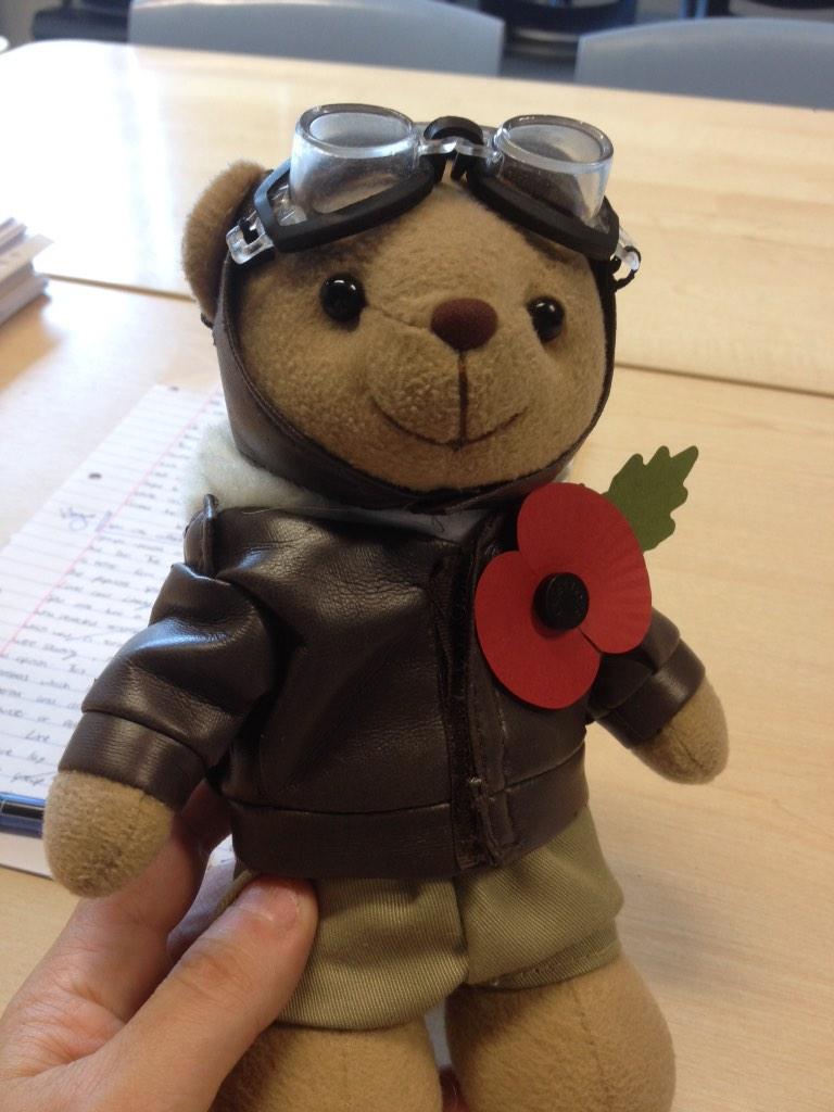 KDHSHist's tweet photo. #Leery supports #PoppyAppeal #2014 http://t.co/dYfuuQcAaO