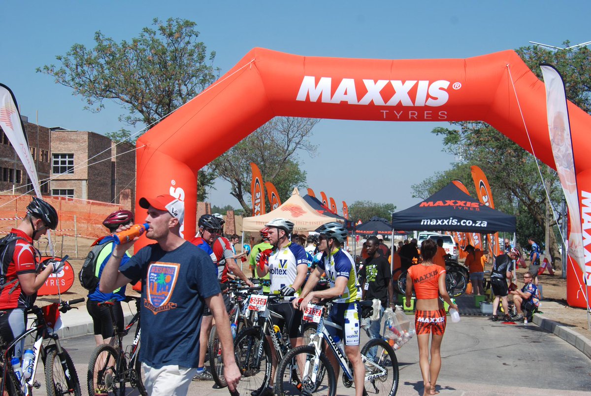 Maxxis Hosting a bike wash for all riders this past weekend at the Momentum 94.7 Mountain Bike Challenge!