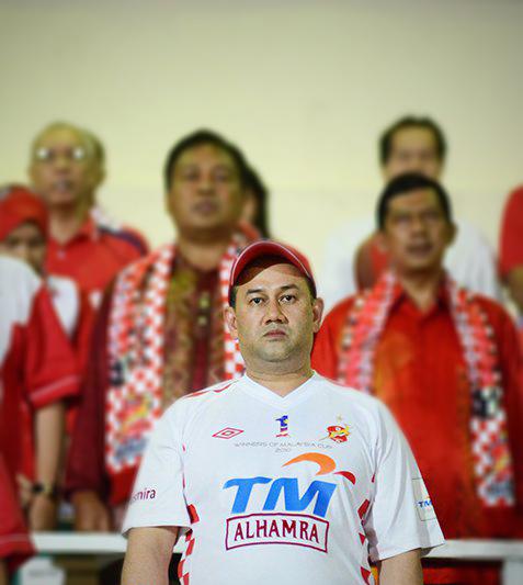 GateHBoys's tweet photo. The Boss Kelantan Darul Naim , Sultan Muhammad V http://t.co/QHDpVrfYjc