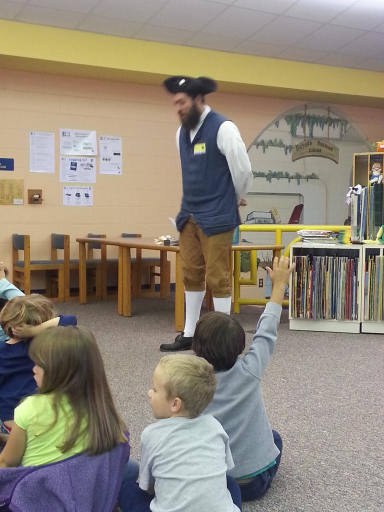 HCESMediaCenter's tweet photo. Mr. John from the OC Museum shares colonial times with our kindergarten students at HCES http://t.co/5pHF56KPYm
