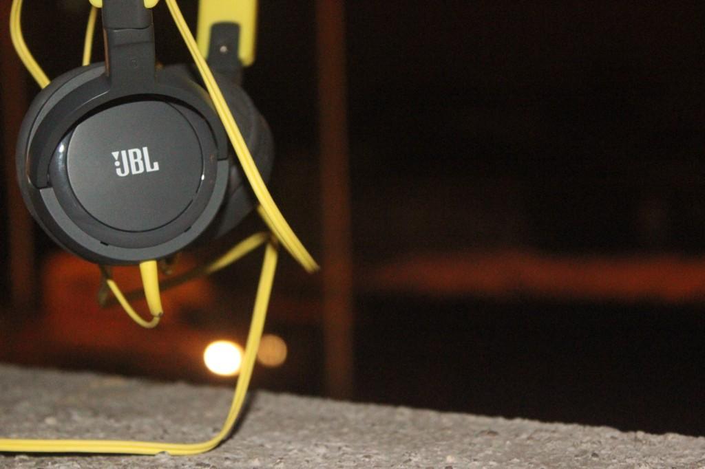 Rehan6056's tweet photo. #JBL #HearTheTruth #JBLGrooveBabas http://t.co/fdAXbMyBEn