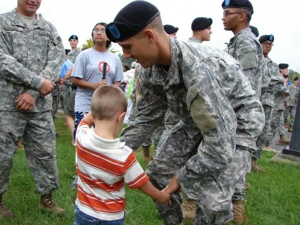 broomhillxk's tweet photo. Cant look passed what ya called to be. #VeteransDay #ThankYouVets #VetsForSuccess http://t.co/0n7omOgYhO