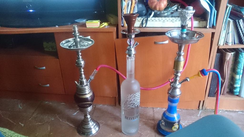 rubencazorlaa's tweet photo. @ManueRomG que no se cual coge tio http://t.co/Vn44fzG4i7
