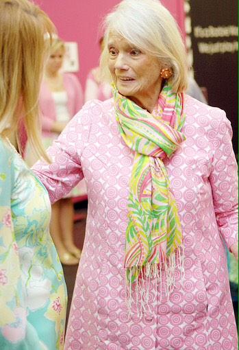 Happy Birthday to the queen herself, Lilly Pulitzer  Rest in Paradise    