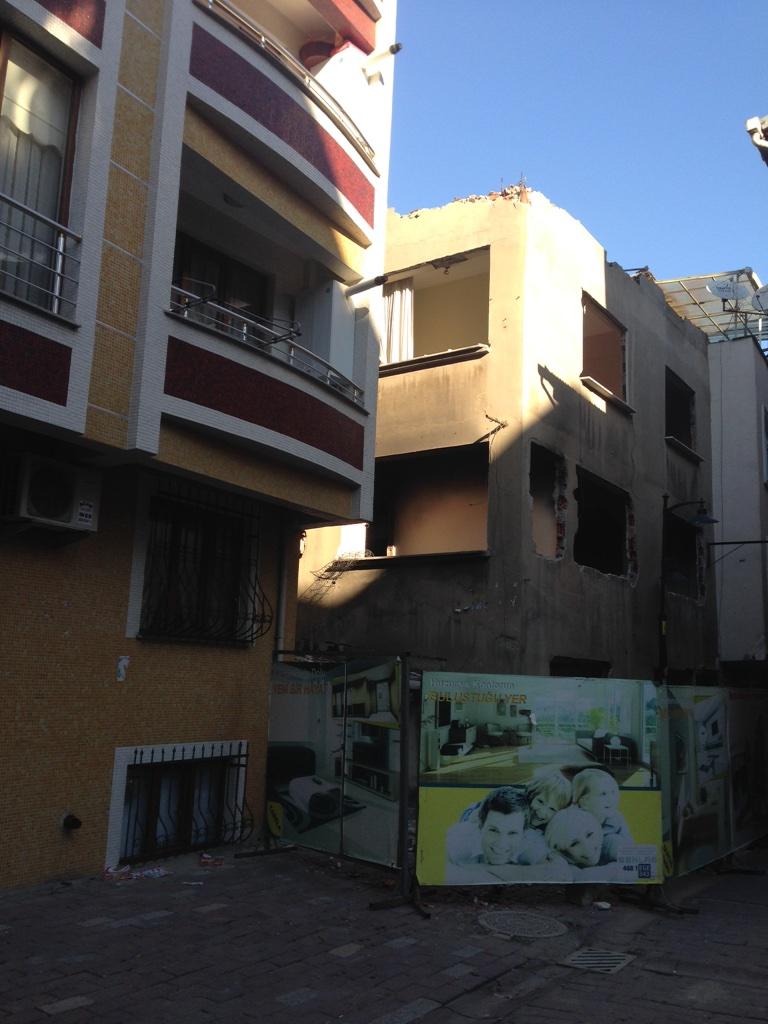Unverinsaat's tweet photo. Z.burnu Veliefendi Mahallesi Cami Sokak inşaat projemiz başlamıştır,topraktan satışlarımız devam etmektedir... http://t.co/BboWVNSSTv