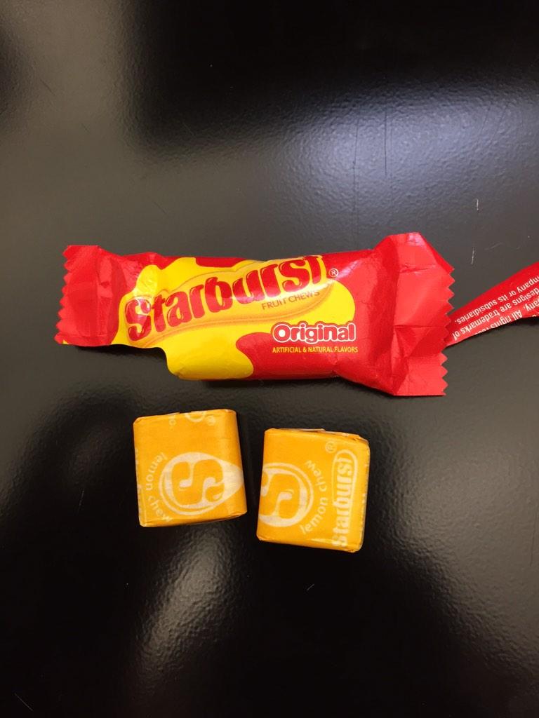 marykirk_15's tweet photo. Monday morning in a picture #twoyellows http://t.co/s2XKRX92gd