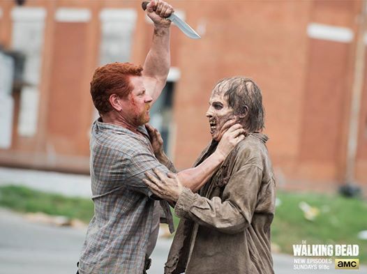 spn_walker's tweet photo. que episodio foi aquele ontem caralhoooo muito foda #TWDSelfHelp http://t.co/n1s075eEcC