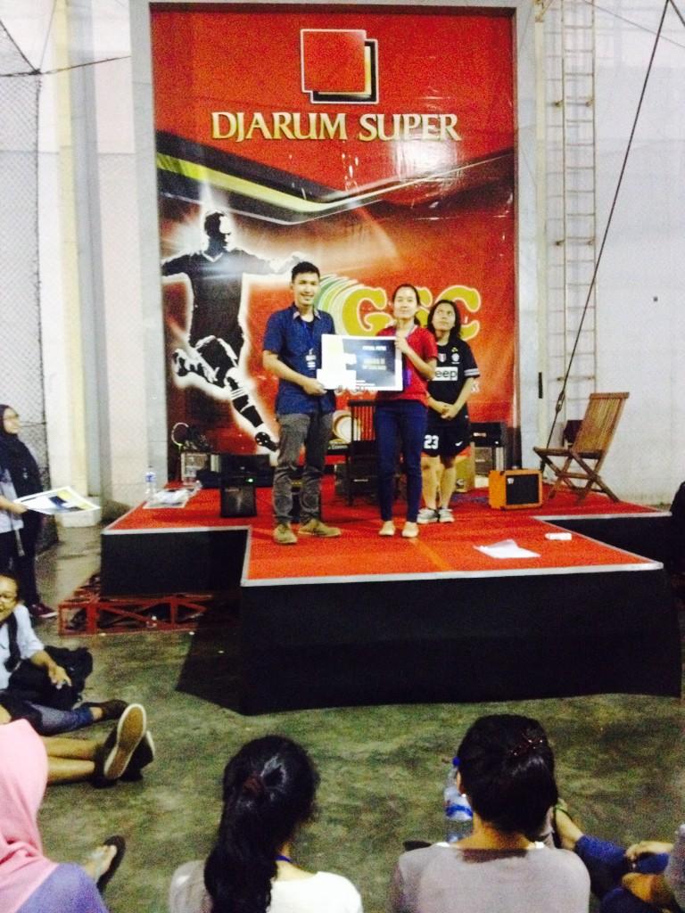 PekolADM14's tweet photo. Ini dia juara 2 futsal putri. Selamat kepada niaga 2014:) http://t.co/LPPjK042si