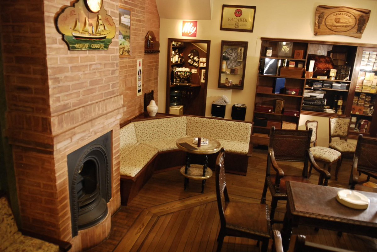 Si fumás habanos y no conseguís un espacio, descubrí nuestro Living para Fumadores, 25 de Mayo 358, Microcentro