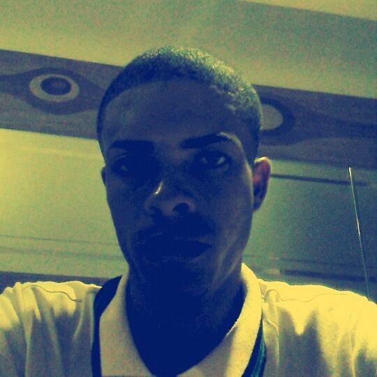simcero07 tweet picture