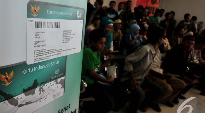 liputan6dotcom's tweet photo. Kartu Sakti Jokowi Tak Bisa Tersebar Merata Tahun Ini http://t.co/rIPH8zZfpy http://t.co/LITCz2kEVA