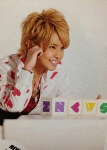 Addict______'s tweet photo. 俺、27歳になった！

本家様もおめでとうございます！

これからも、まだまだ未熟な俺をよろしくお願いします。
俺はみんなが大好きです。 http://t.co/TEFz2kYf3O