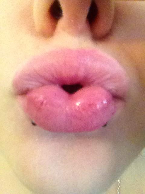 Good morning kiss for my loser followers #FemDomme #lips #bratgirl #tease #mouth #goodmorning #mondaymotivation<a href="/tag/femdomme"class="tags">#FemDomme</a><a href="/tag/lips"class="tags"><span>#lips</span></a><a href="/tag/goodmorning"class="tags"><span>#goodmorning</span></a><a href="/tag/mondaymotivation"class="tags"><span>#mondaymotivation</span></a><a href="/tag/mouth"class="tags"><span>#mouth</span></a><a href="/tag/tease"class="tags"><span>#tease</span></a>