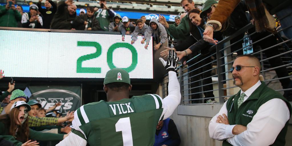 Pathetic! NFL New York Jets paid to salute troops