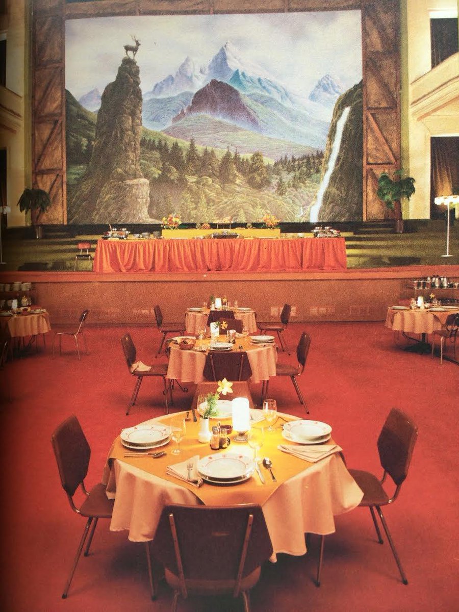 cavernhome's tweet photo. Always want to jump right into these...http://t.co/1MUekjclbs #wesanderson, #interiors, #inspiration, #caverhome http://t.co/yv9UFojorP