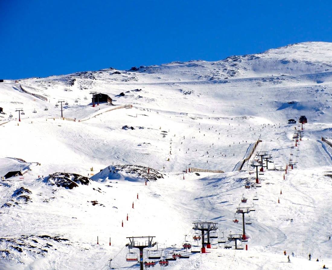 infohostal's tweet photo. ¿Quien ha dicho que hace falta irse a Francia para encontrar buenas pistas de esquí?.
http://t.co/vrp5uHAcOY http://t.co/vQgEMm9BeW