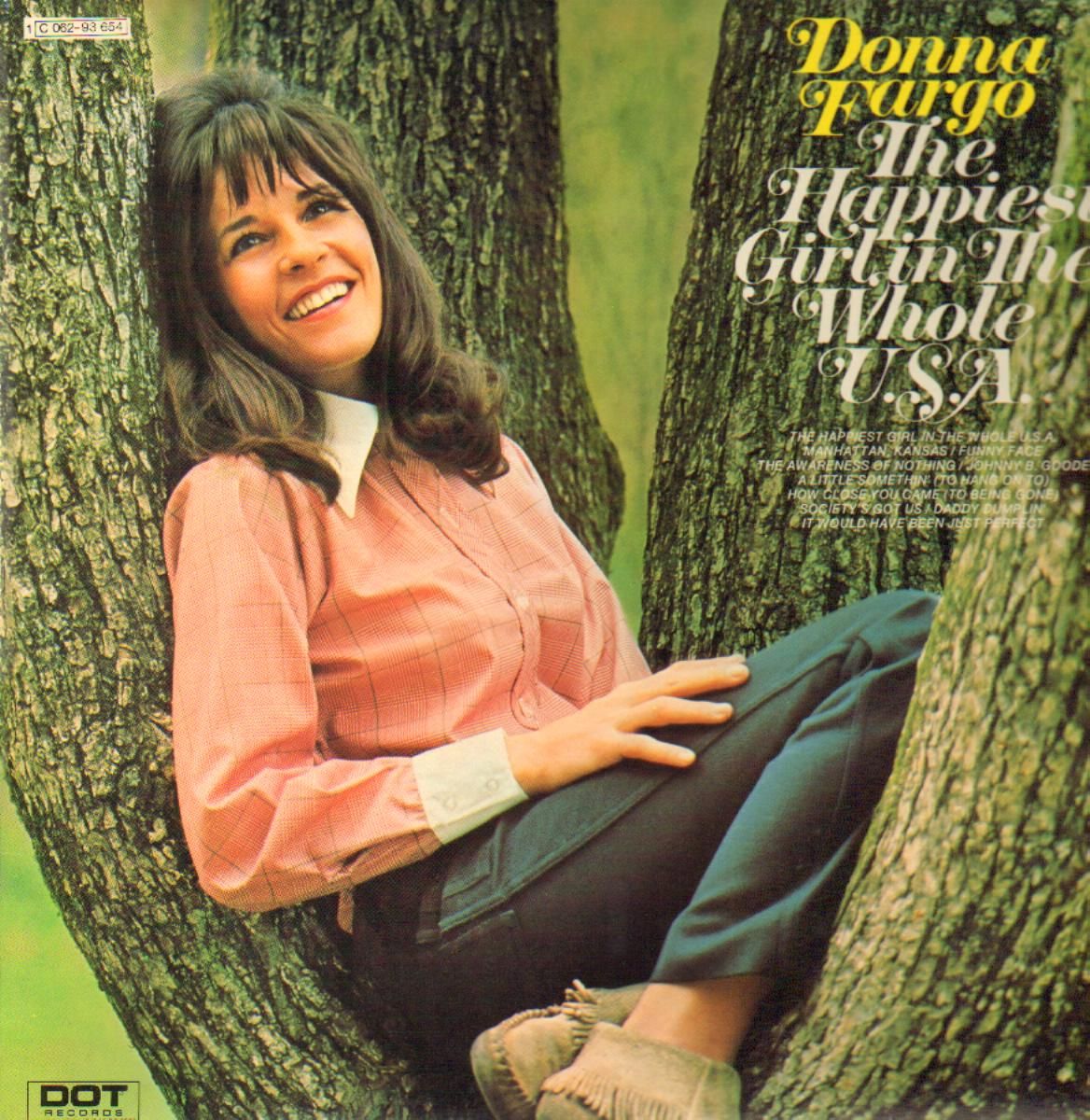 Happy birthday to Donna Fargo! She was born in 1945 in Mount Airy, North Carolina. 