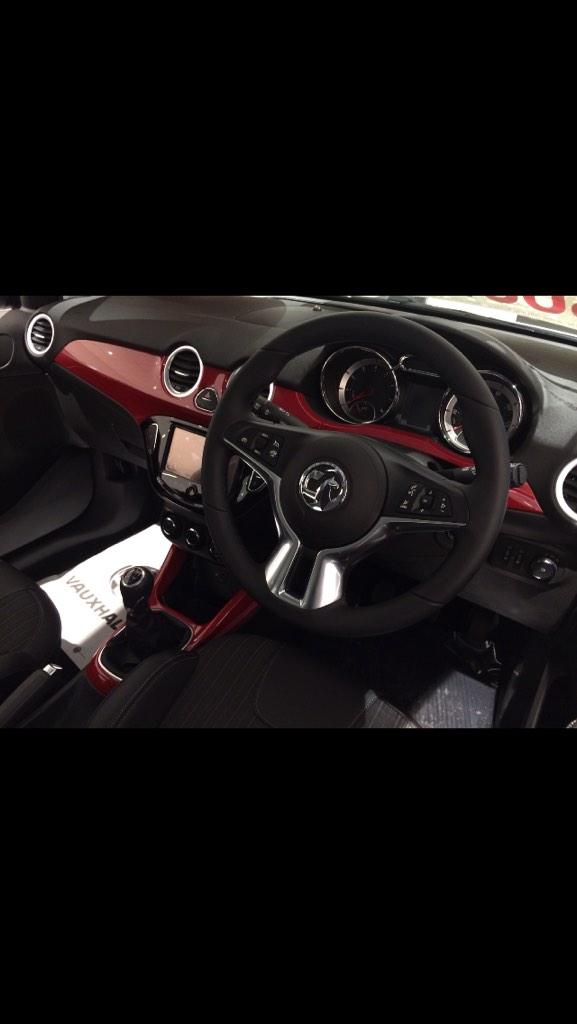 We love this 1.4 Adam Glam! And along with £500 free fuel, what's not to love!