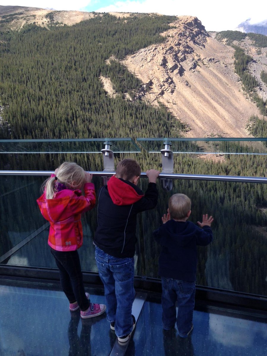 @PolysporinCA Our #FallFamilyFun this year, involved the <a href="/GlacierSkywalk/">Glacier Skywalk</a> #Awesome #Family #Fun