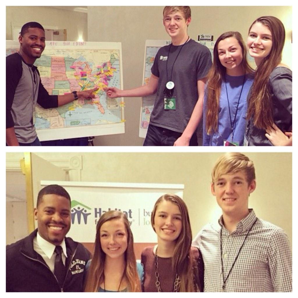 orangehabitat's tweet photo. Youth Programs coordinator w/ our amazing @YouthUnitedOC volunteers @ #YLC2014. They met youth from all over the US! http://t.co/1vuXBCv03h