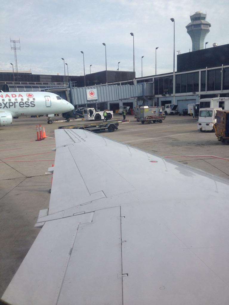 CoreyLandreth's tweet image. Chicago to Louisville... #noviceflyer #wingshake