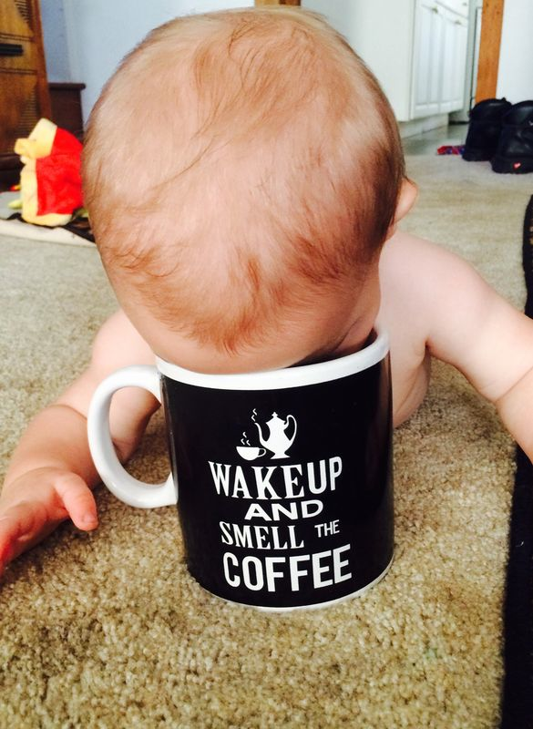 TheEllenShow's tweet image. Happy Monday, everybody.