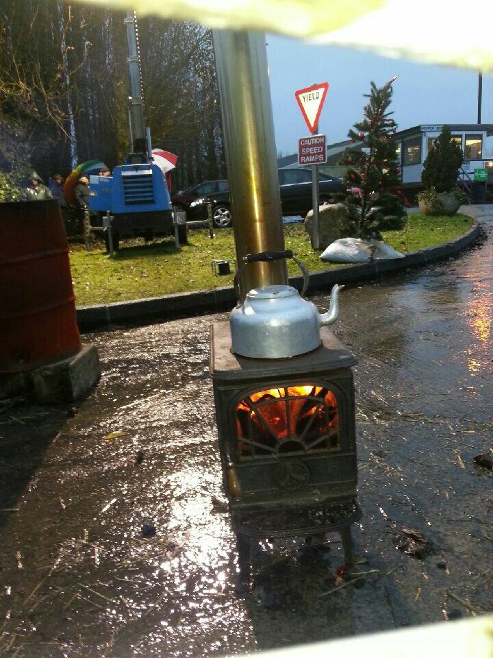 IFAmedia's tweet photo. Saving on the electricity bills at Slaney Meats #Wexford #BeefProtest #Hour27 http://t.co/97aK8zUrgI
