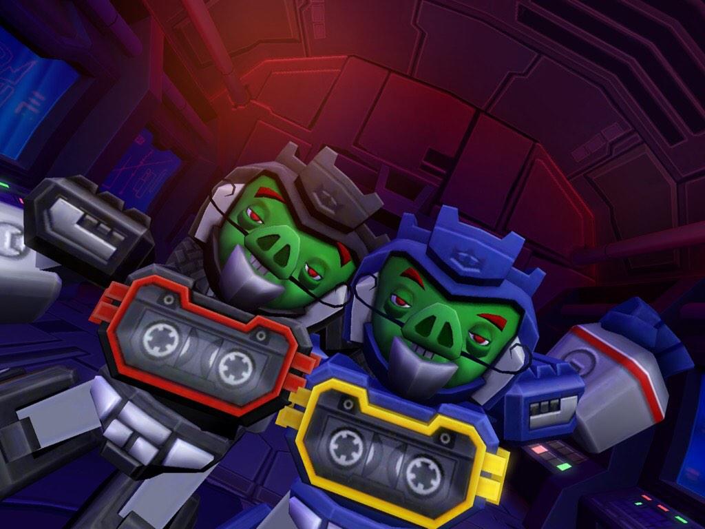galgiton's tweet photo. Angry Birds Transformers))))) http://t.co/Qiu6dusvtv