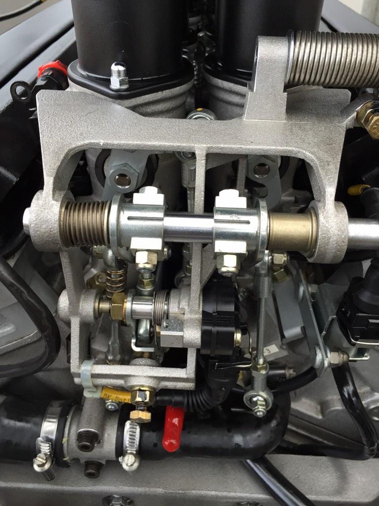 VWVortex.com - Detailing a McLaren F1's BMW V12 Engine (Photos)