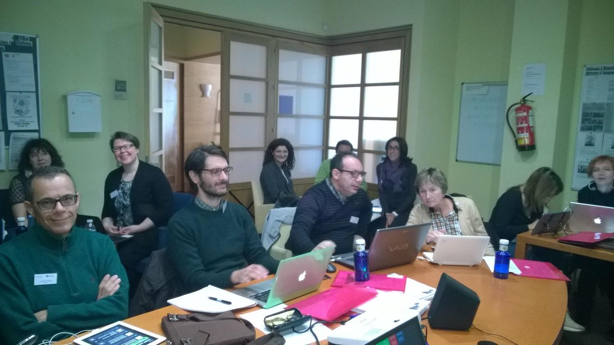 ConingsRobert's tweet photo. Preparing day 2 for #euneostraining course curation in education
Day 1: PADLET SHORTURL,SCOOP.IT, PINTEREST, ANIMOTO http://t.co/6rlzUcVWRr