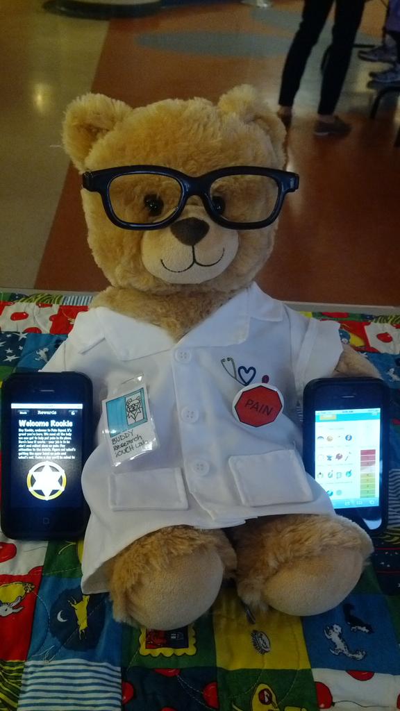 DrJenStinson's tweet photo. #PainSquad and @PainQuILT demo today for #SickKids Pain Awareness Week! #scienceadventures http://t.co/WHKSpBFjWa