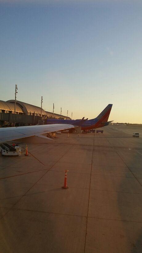 EvanTheAgent's tweet photo. Back at it. #agentgrind http://t.co/ukExQDi8jo