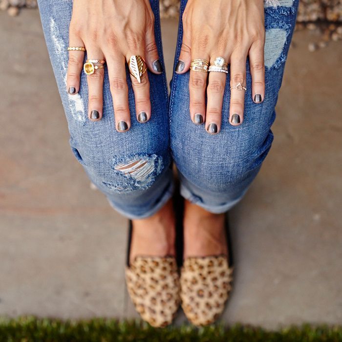 Refinery29's tweet photo. Personal style doesn’t have to come at a high price. You can #treatyoself for less! http://t.co/iST9s4Z7tf cc @TJMaxx http://t.co/m5ExaxQrQC