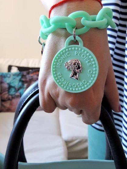 pomapopi's tweet photo. Pulsera ops tresor❤️ made in italy
#fashion #tendencias #Italy 
http://t.co/TDdKo5IBOM http://t.co/fI7J4D97ab