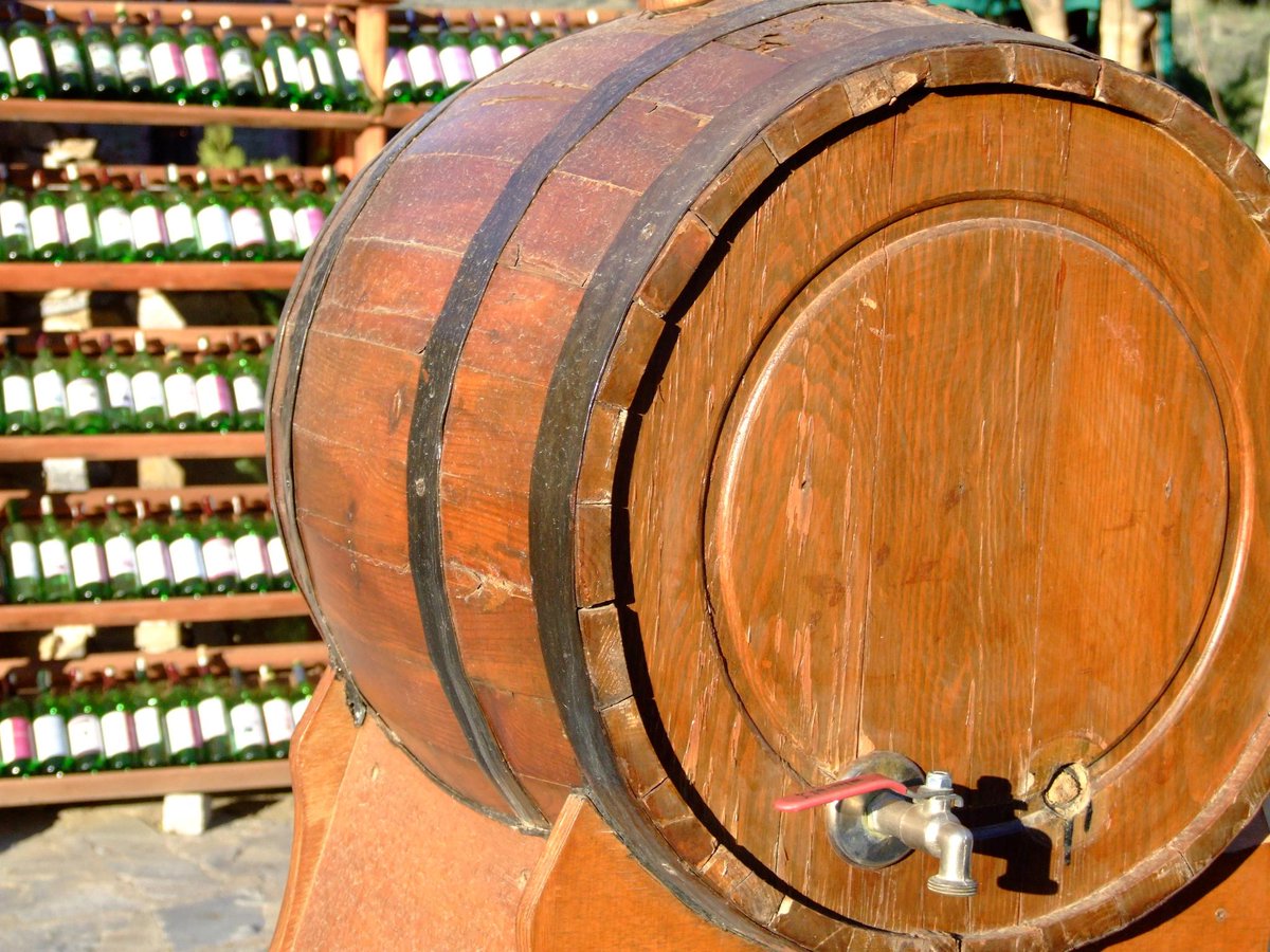 BNOauctions's tweet image. Are you a #collector of wine? At BNO.com you can #bid on #wine!