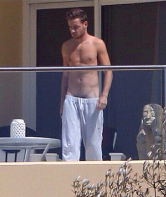 "<a href="/highsfuxk/">Payno.</a>: No words. " Heheheheh.