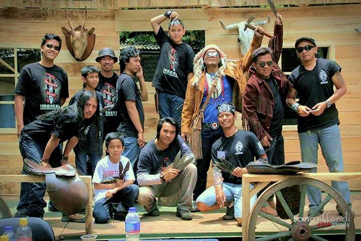 JKT1clebs's tweet photo. Photo-photo seru Para Pelepar pisau dari berbagai Kota saat berkumpul di SOR C'TRA Cikutra - Bandung. http://t.co/1V65b8ER1n
