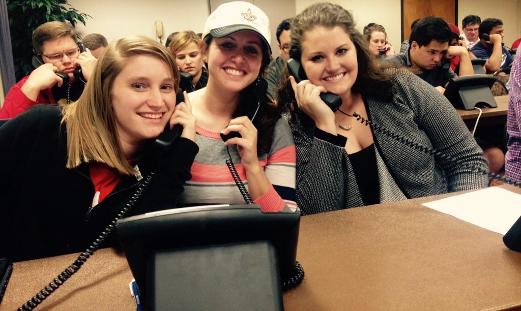OhRedtotheRoots's tweet photo. @ohiogop staffers making phone calls for Congressman Bill Cassidy in Louisiana! #DefeatLandrieu @MattMasonGOP http://t.co/r2If2g8Ble