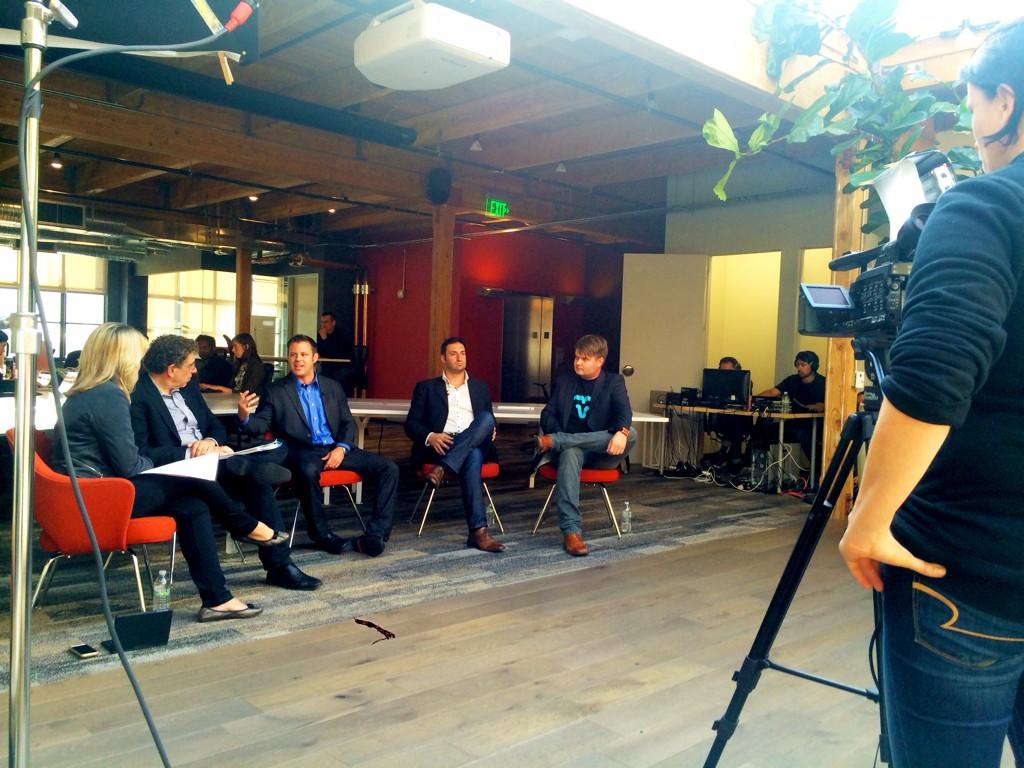 Hey gFriends! Tune into USTREAM for <a href="/IBMcloud/">IBM Hybrid Cloud & Infrastructure</a> Live Roundtable streaming now from <a href="/galvanizeSF/">GalvanizeSF</a> Town Hall! #IBMCloud