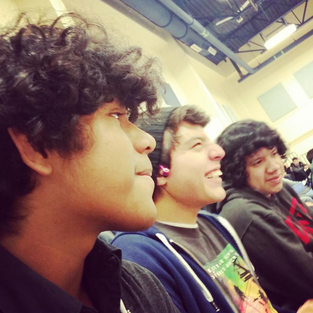 FoxxRaver's tweet image. Bored Af in Gym Caught off guard xD