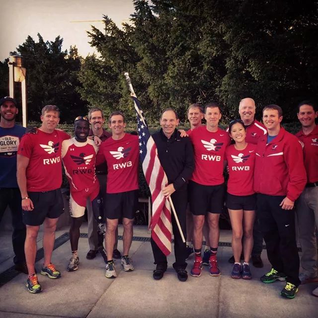 TeamRWB's tweet photo. 3800 foot miles, 60 days, 1 @RePatriotFlag Old Glory Coast to Coast Relay presented by @Band_Aid_Brand #RunWithGlory http://t.co/ghLew7X7Nl
