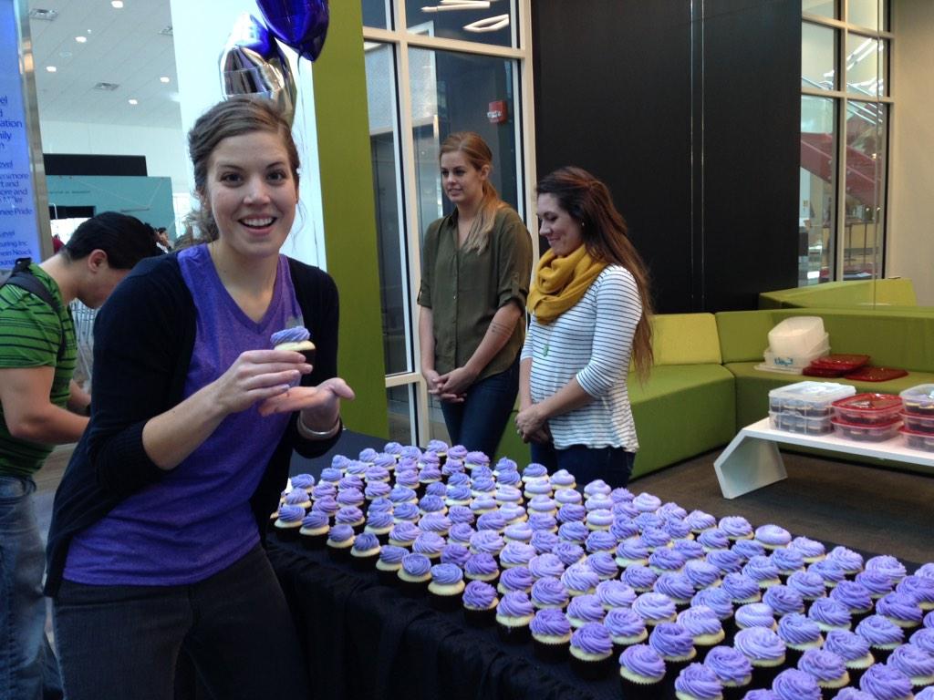 ReclaimEffect's tweet photo. Loved Cupcakes with a Purpose @rachiemakinhist @OralRobertsU @oruhammer http://t.co/5zLqT73wQH